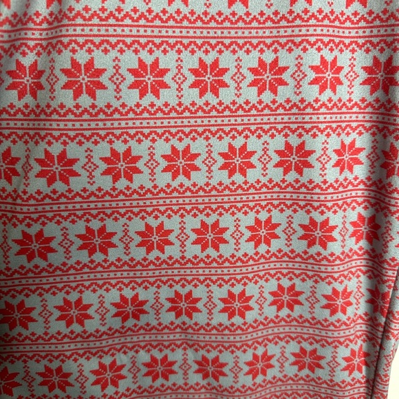 Simply Southern Poinsettias Print Christmas Pajama Pants - Picture 4 of 7